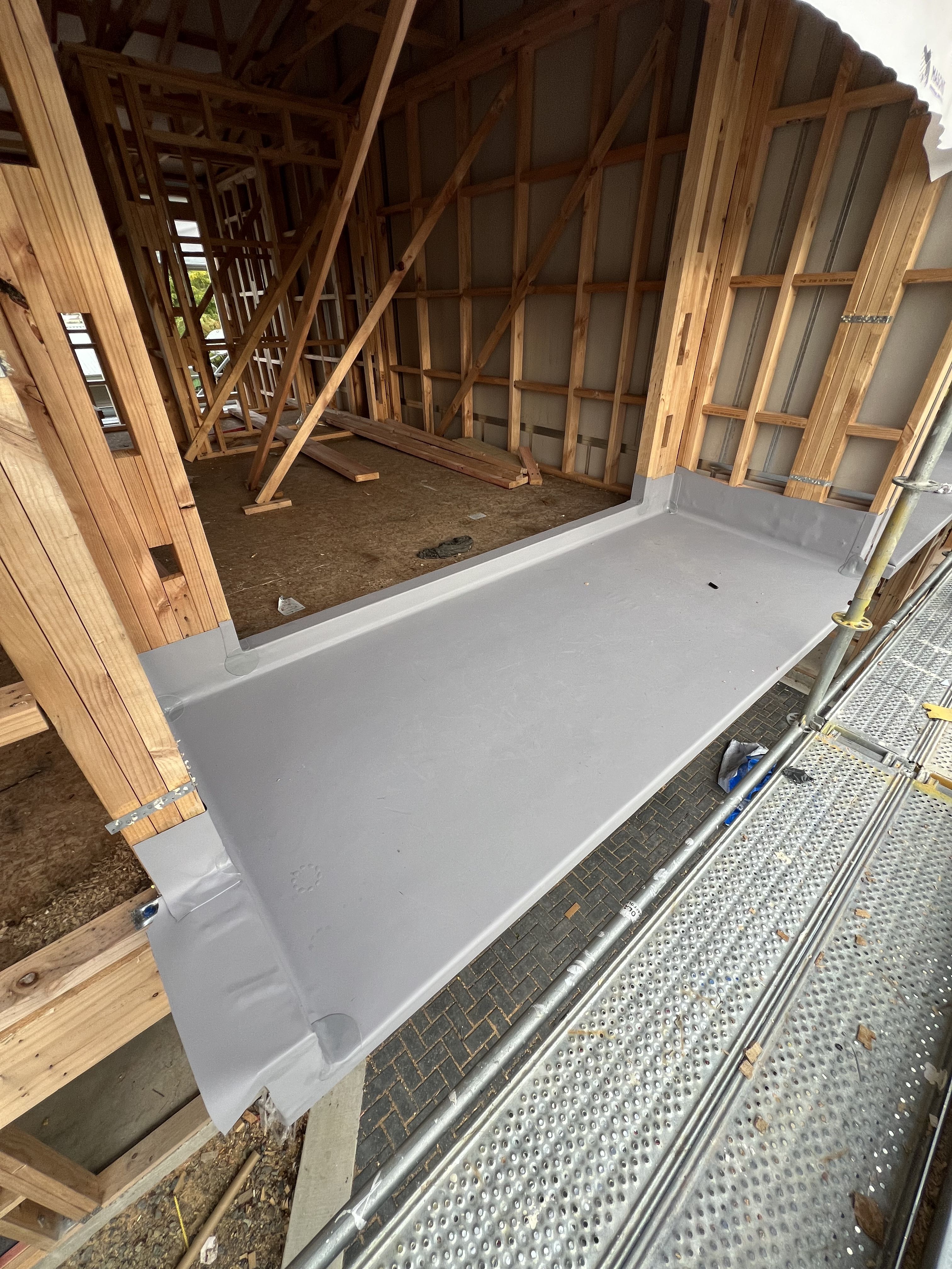 Flat Roof Maintenance Checklist: What Homeowners Should Inspect Every Year